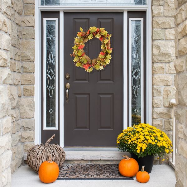 Northlight Berries & Pinecones Autumn Wreath — 18 inch